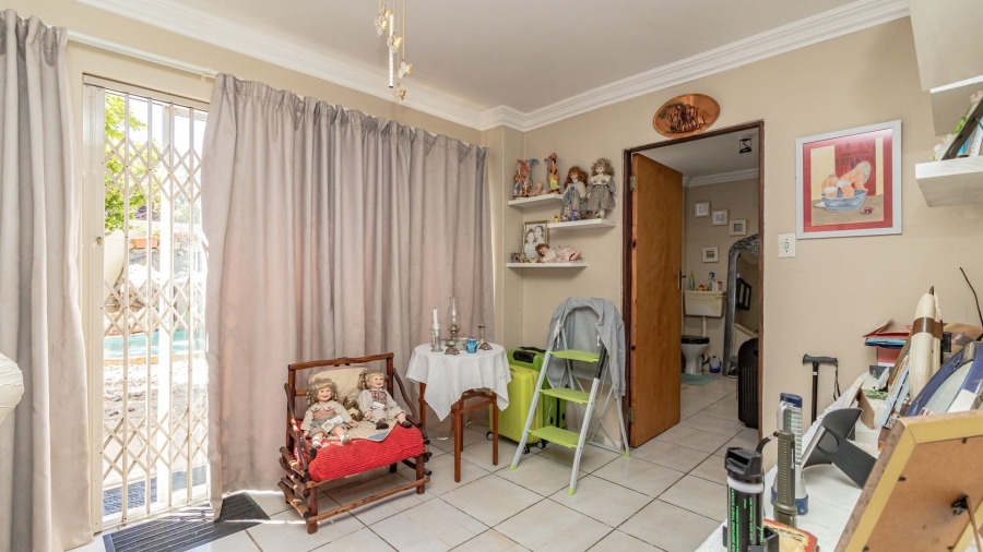 5 Bedroom Property for Sale in Bettys Bay Western Cape